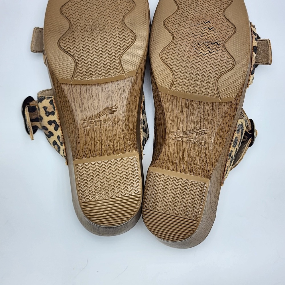 Dansko Leopard Print Leather Slide Sandals Womens 37 Wedge Buckle Size 6.5 - Picture 11 of 13